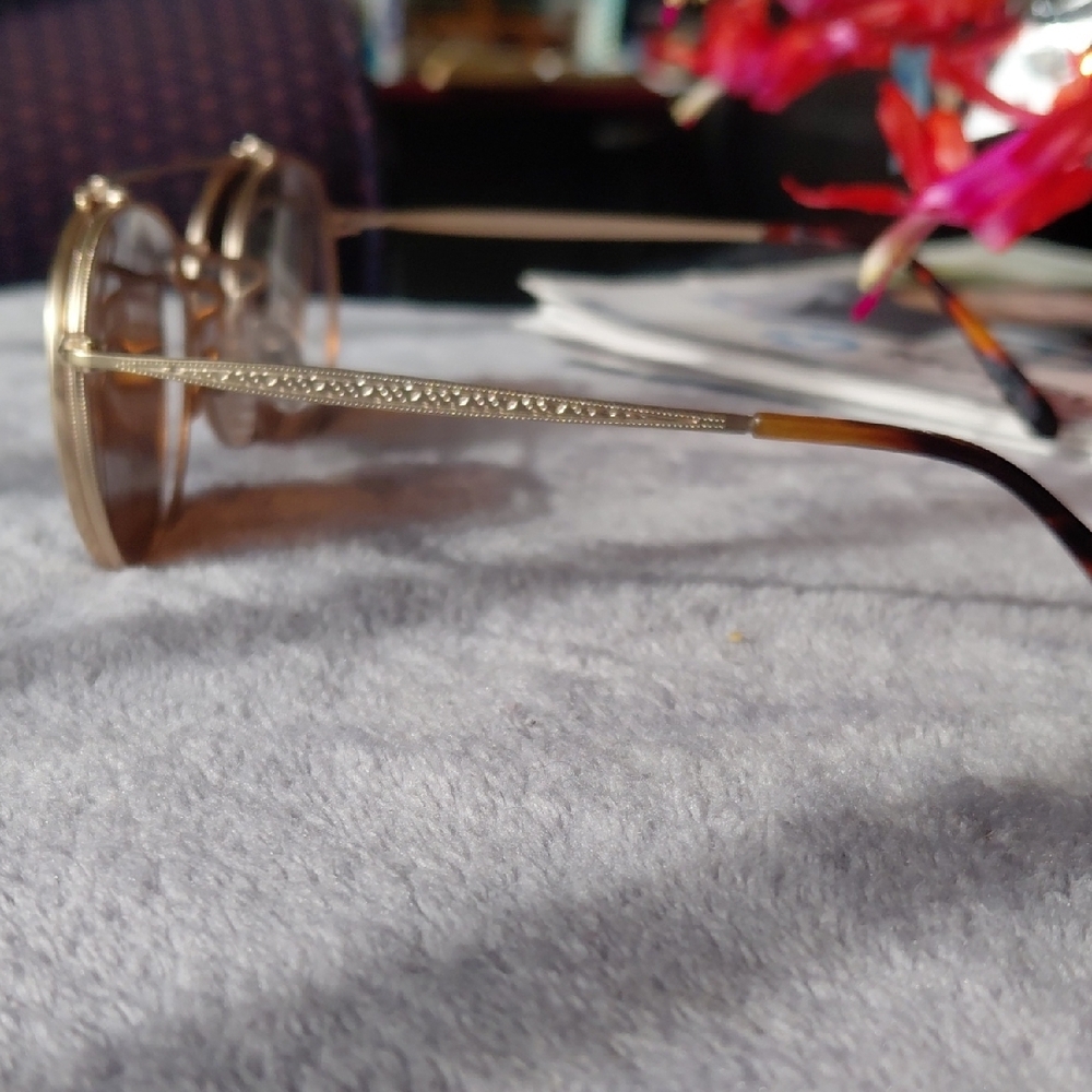 Gold Rimless Sunglasses - Picture 6 of 12